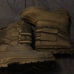 Boys snow boots